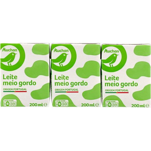 AUCHAN Essencial Leite UHT Meio Gordo 3x200 ml AUCHAN Essencial Leite UHT Meio Gordo 3x200 ml